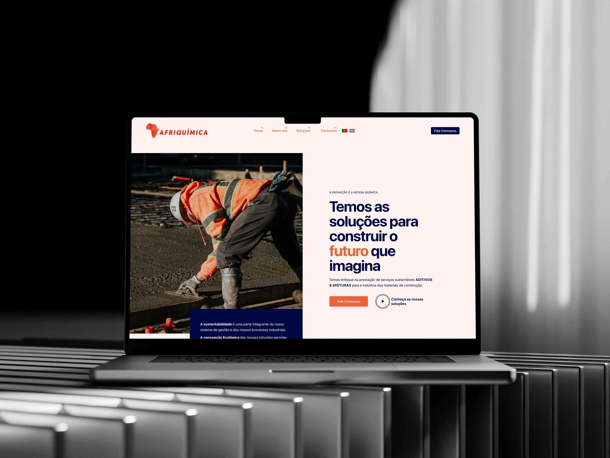 Afriquimica: Marca, website e materiais de comunicação para uma empresa química.